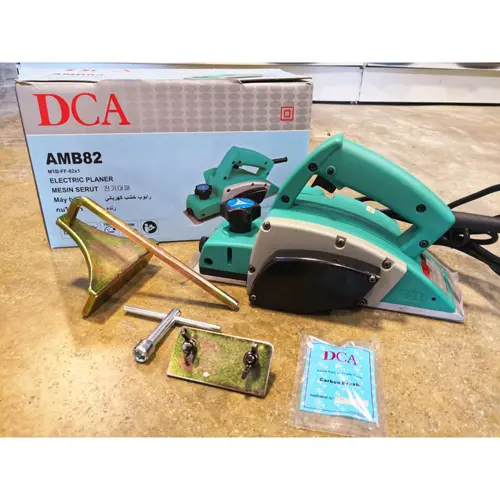 DCA AMB03-82 Power Planer