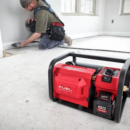 Milwaukee M18FAC-0