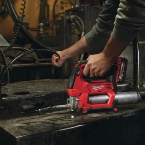 گریس پمپ شارژی میلواکی مدل Milwaukee M18GG-201C