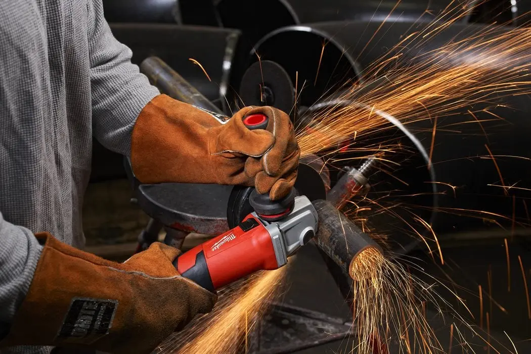 milwaukee AGV15-125XE