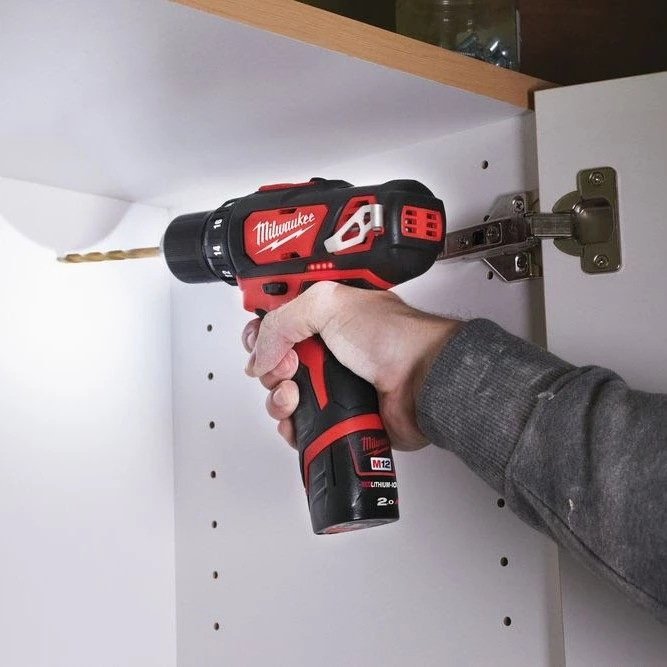 MILWAUKEE M12 BDD-202C