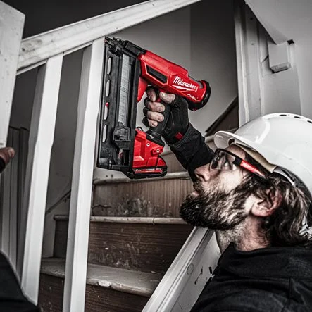 MILWAUKEE M18FN16GA-0X M18 FUEL 16 GAUGE ANGLED FINISH NAILER
