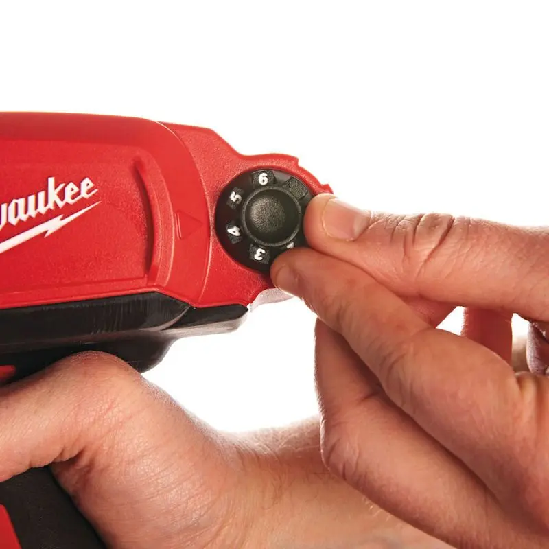 Milwaukee M12PCG/310C-201B