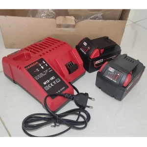 شارژر میلواکی  مدل M12-18C  به همراه باتری مجموعه دو عددی